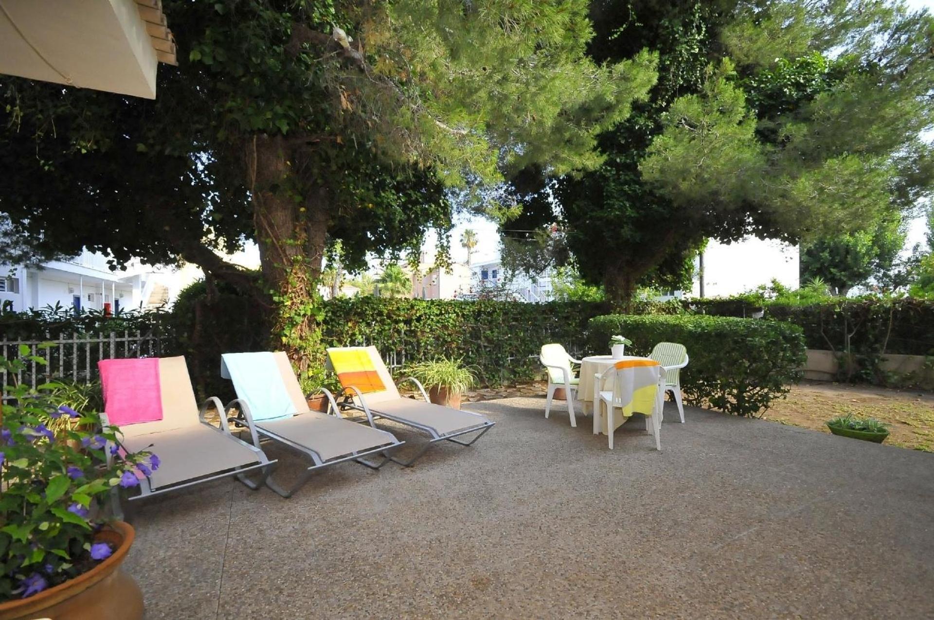 Tolles In Alcdia Mit Garten, Grill Und Terrasse